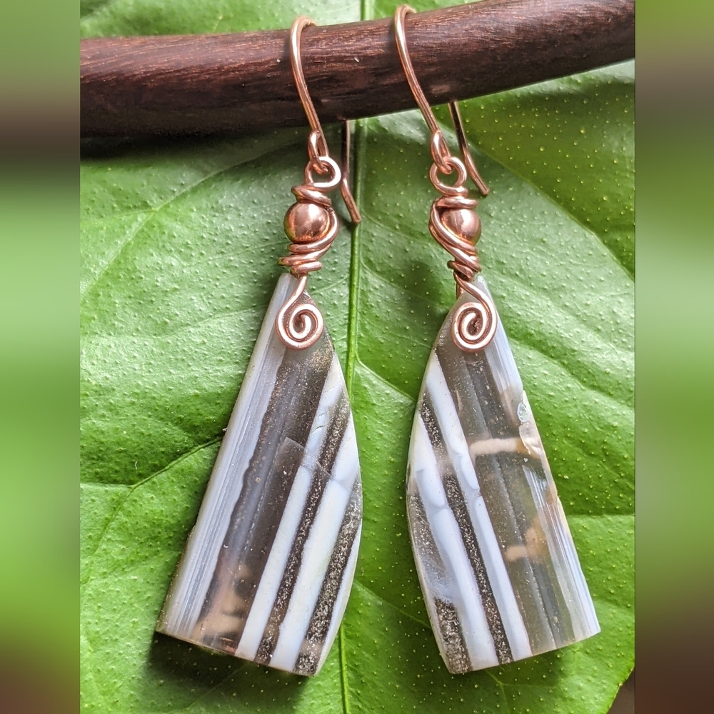 Rare Owyhee Opal Gemstone Earrings Artisan Crafted Copper Design - Picture 9 of 15
